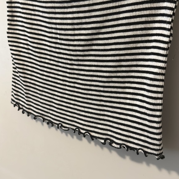 Brandy Melville John Galt Black and White Striped Crop Top - Picture 5 of 7